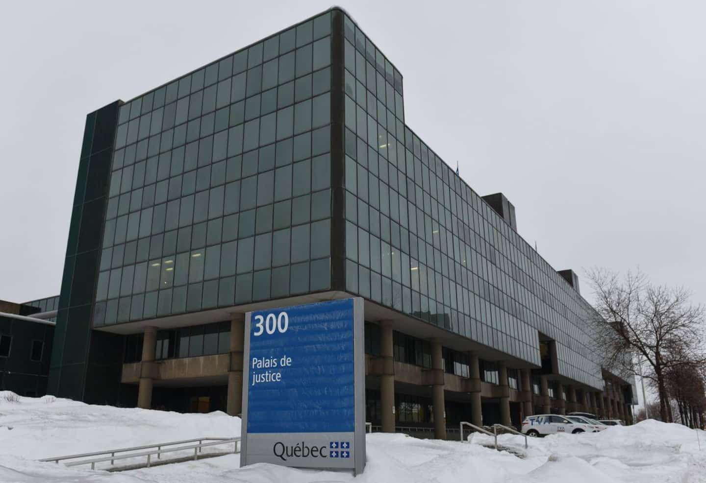 Pornographie juvénile: un prof de l'Université Laval partageait ses fantasmes avec des escortes