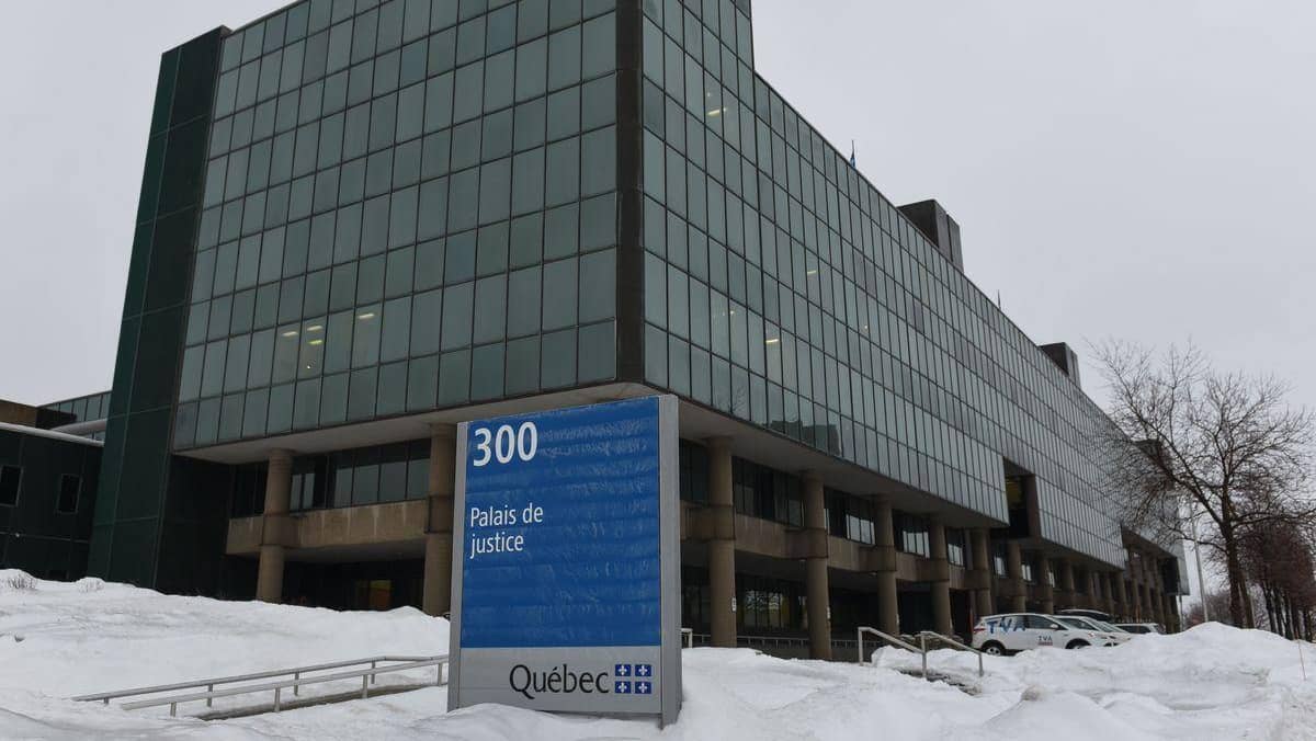 Pornographie juvénile: un prof de l'Université Laval partageait ses fantasmes avec des escortes