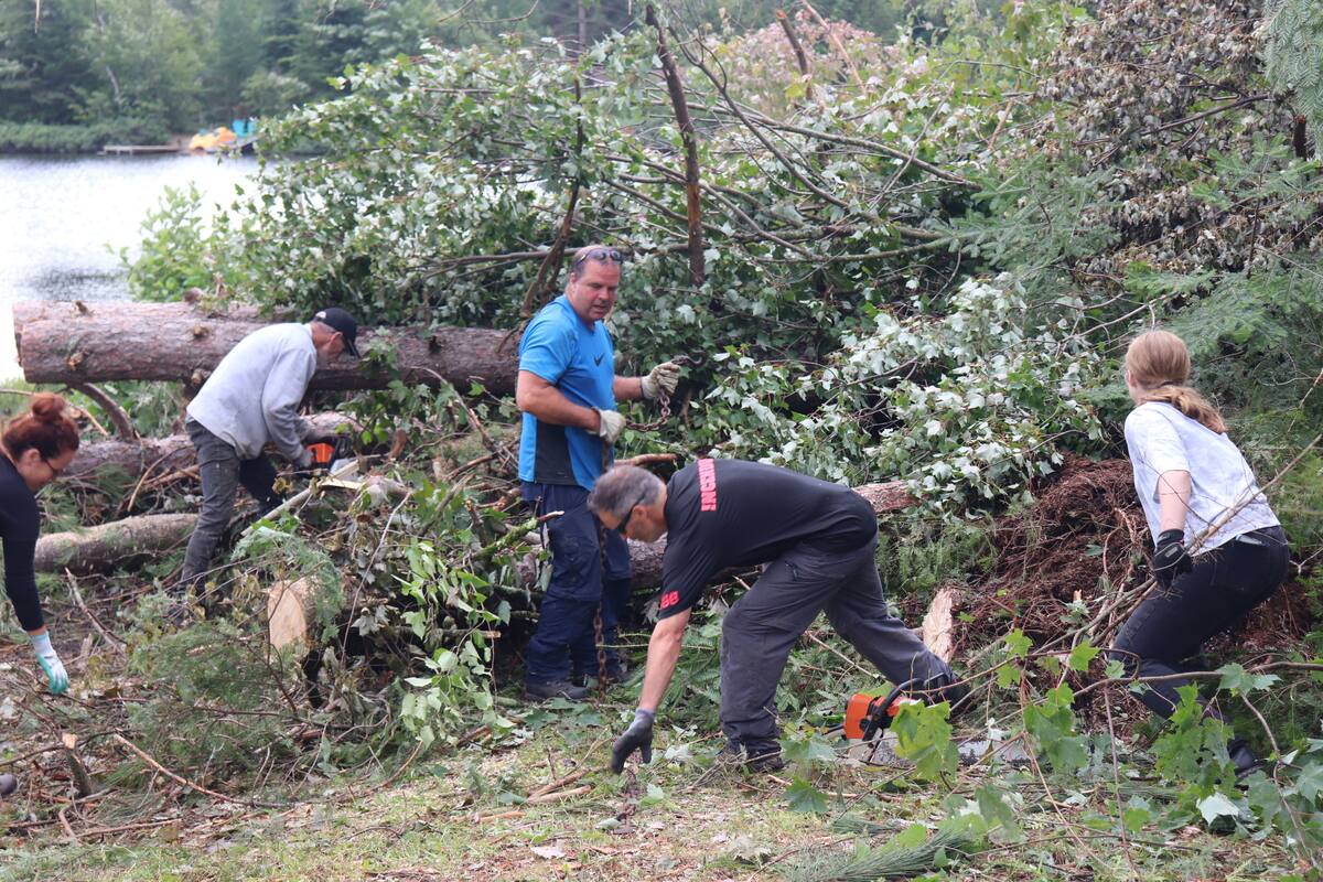 Frappée par une tornade, la communauté de SaintAdolphed’Howard se