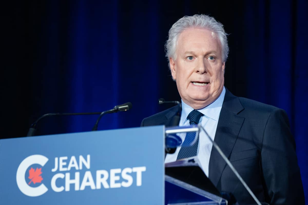 Envoi de turbines en Allemagne: Charest d&eacute;nonce une d&eacute;cision &laquo;honteuse&raquo;
