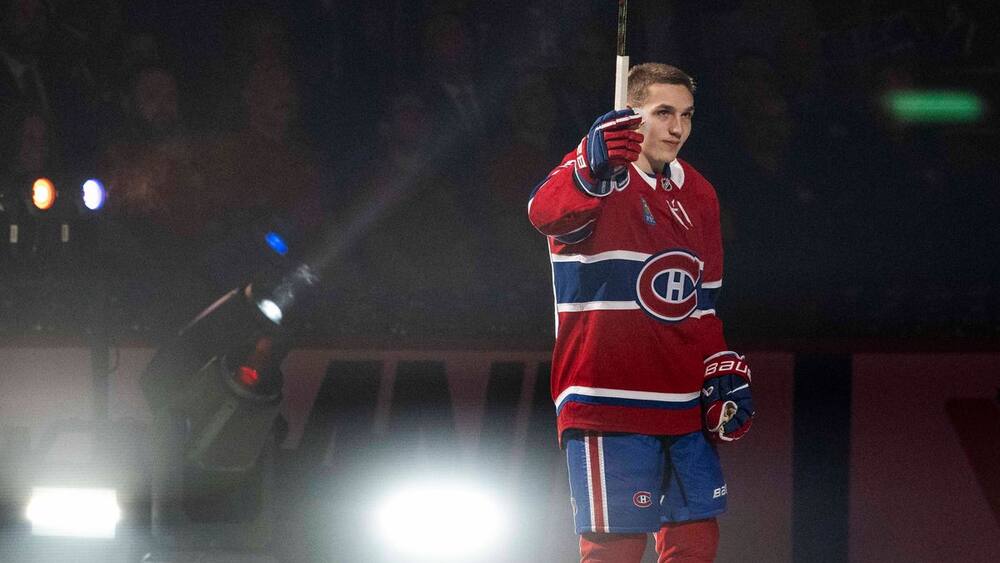 Lane Hutson: le petit homme qui accélère la reconstruction du Canadien
Lane Hutson: le petit homme qui accélère la reconstruction du Canadien