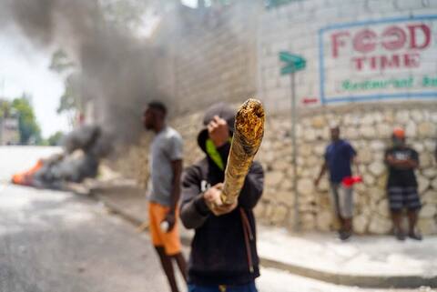 Puerto Príncipe se sumerge en la violencia: 89 muertos en enfrentamientos entre pandillas