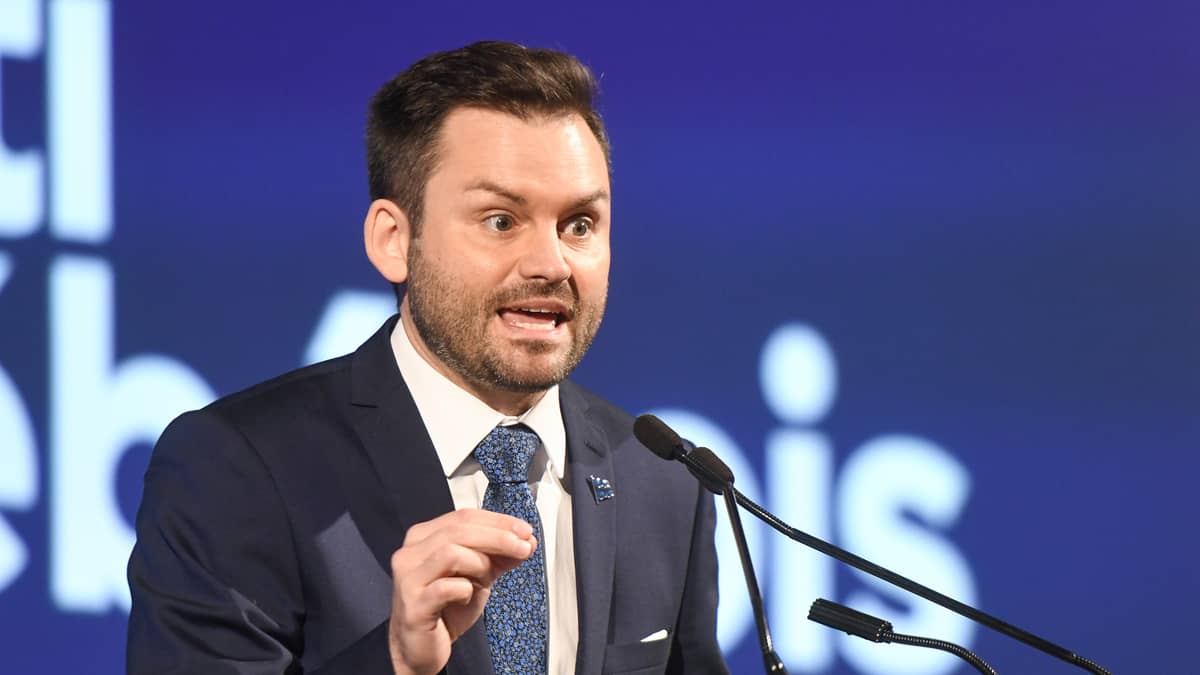 Le PQ veut débattre de l’utilité du passeport vaccinal