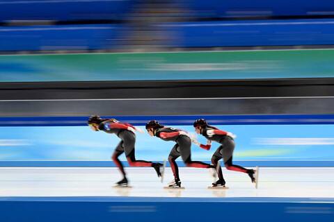 Speed Skating: Canadian gold in pursuit