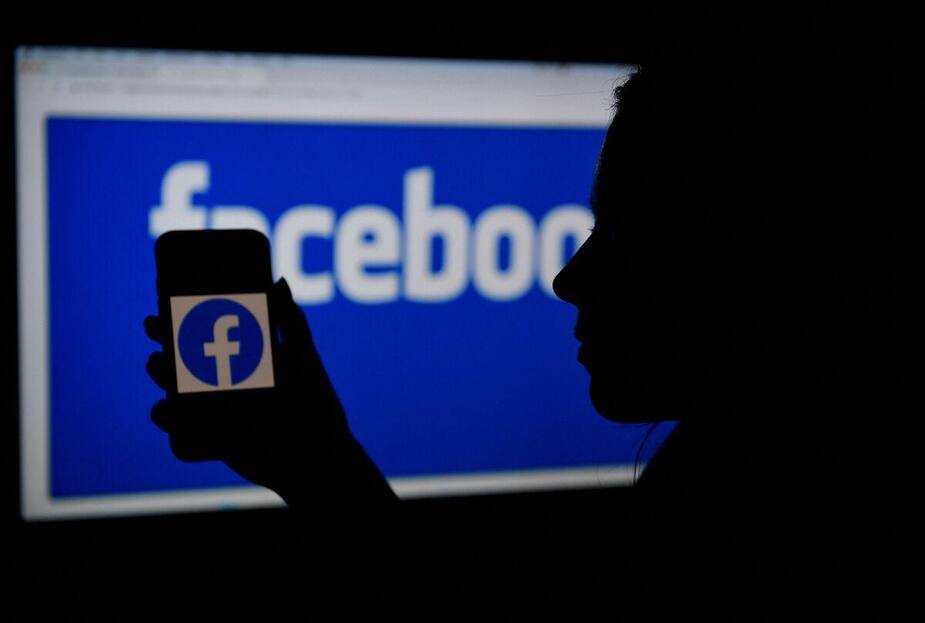 Image principale de l'article Facebook travaille sur une montre connectée