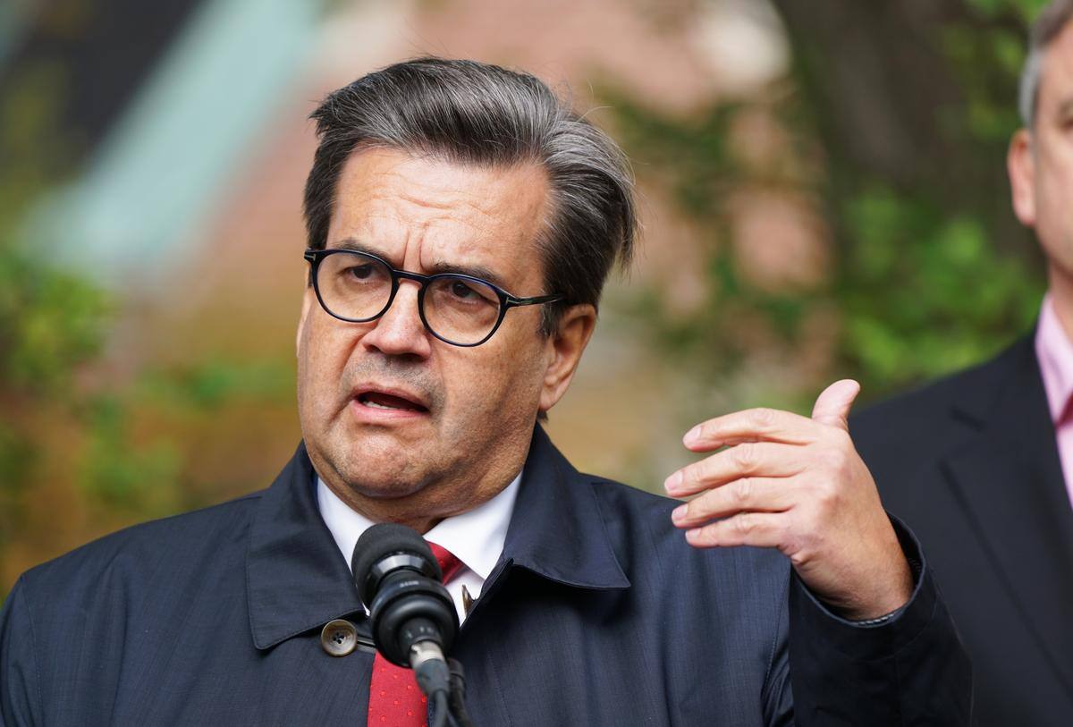 Coderre veut mettre en place une &eacute;quipe mixte contre la violence conjugale au SPVM