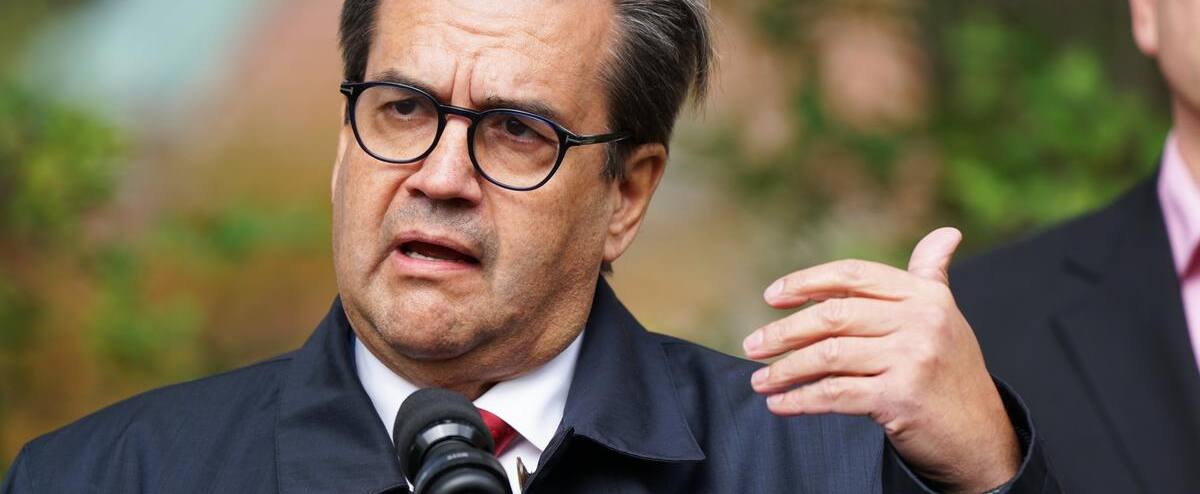 Coderre veut mettre en place une équipe mixte contre la violence conjugale au SPVM