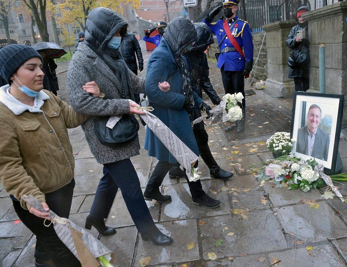 [EN IMAGES] Tuerie de l’Halloween Québec pleure ses disparus JDQ