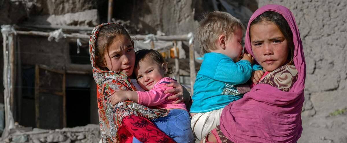 Afghanistan: la peur et la faim, dans les grottes de Bamiyan