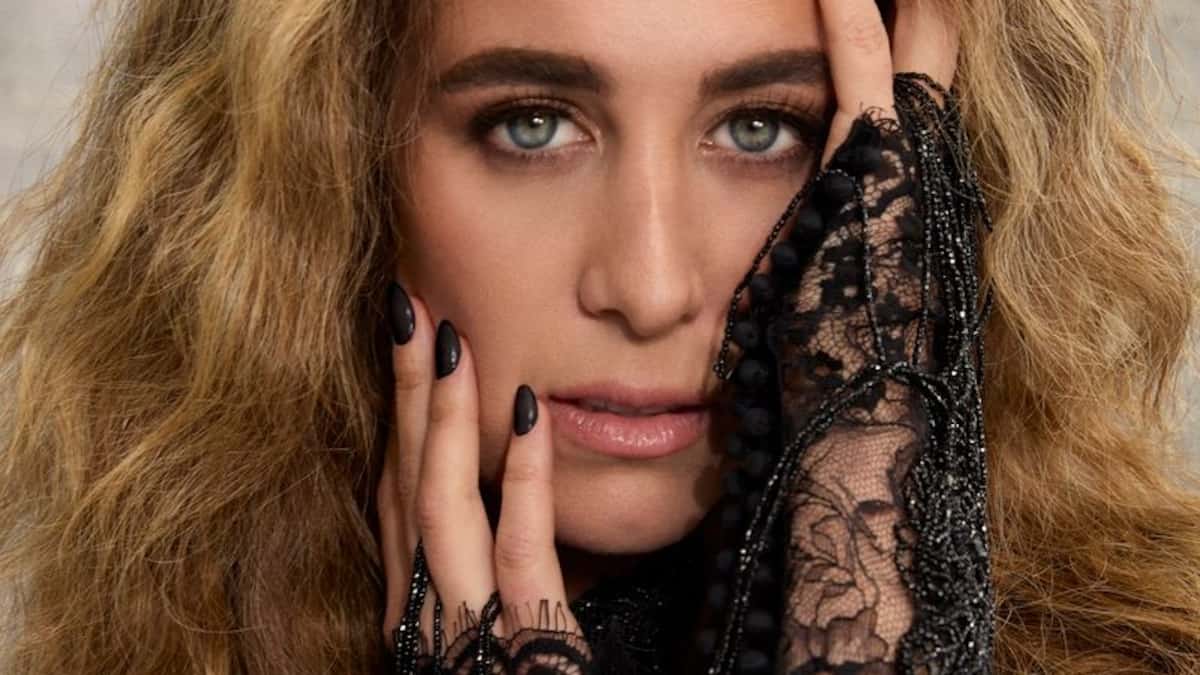 Chloe Stroll | «Bloom in the Break»: la sœur du pilote de Formule 1 ...