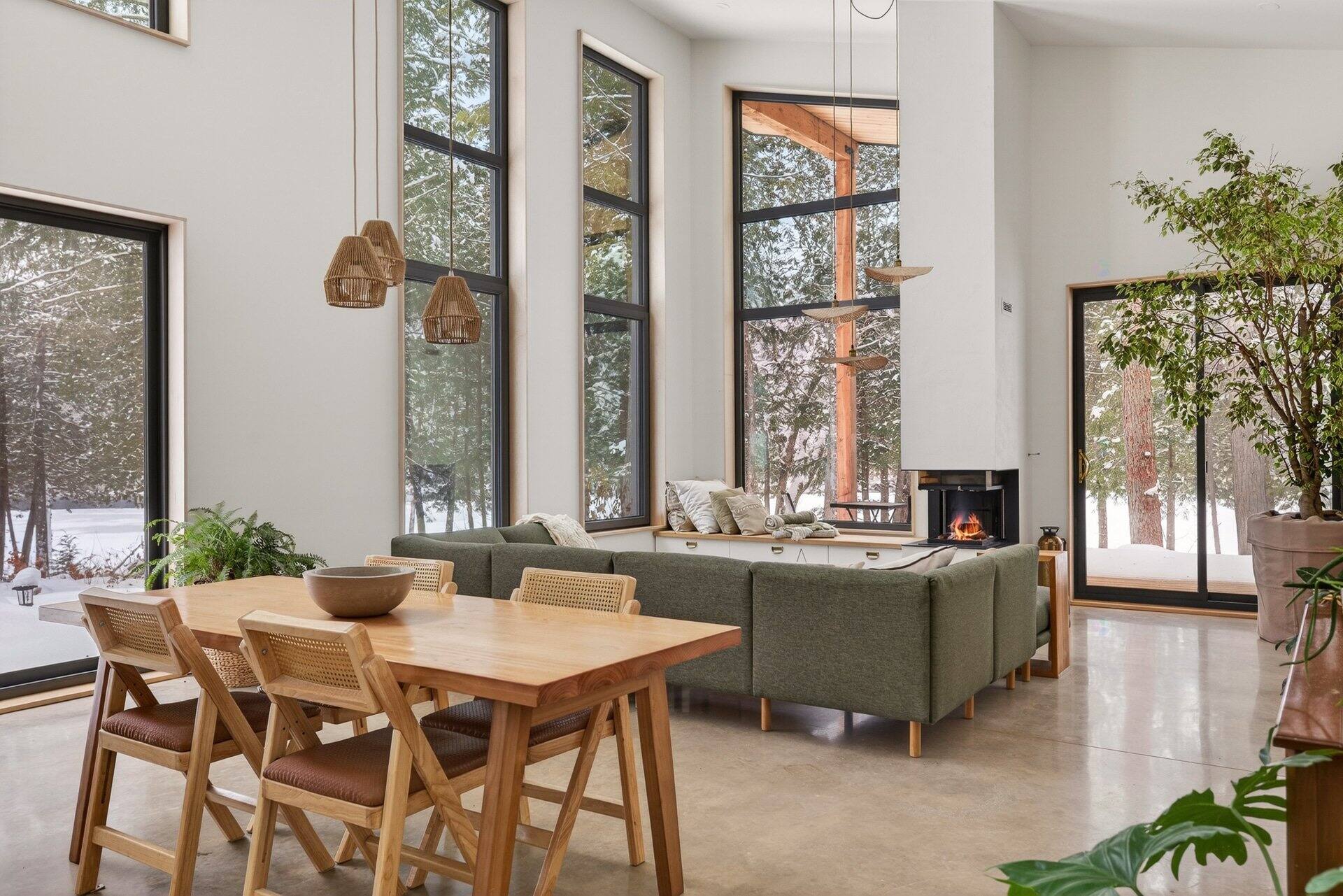 Image principale de l'article Ce chalet scandinave caché en forêt est à vendre