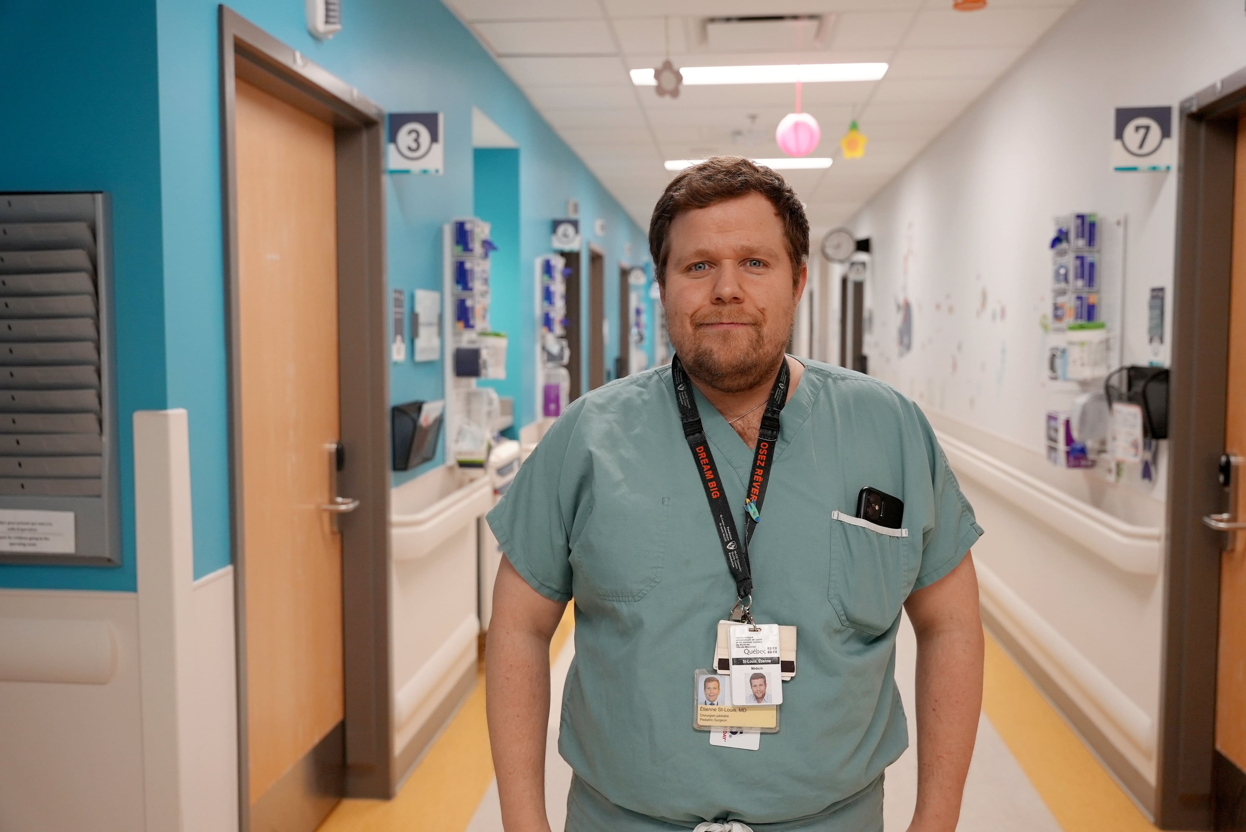 «C’est un outil très puissant»: un premier hôpital au Québec offre la chirurgie bariatrique spécifiquement pour les ados