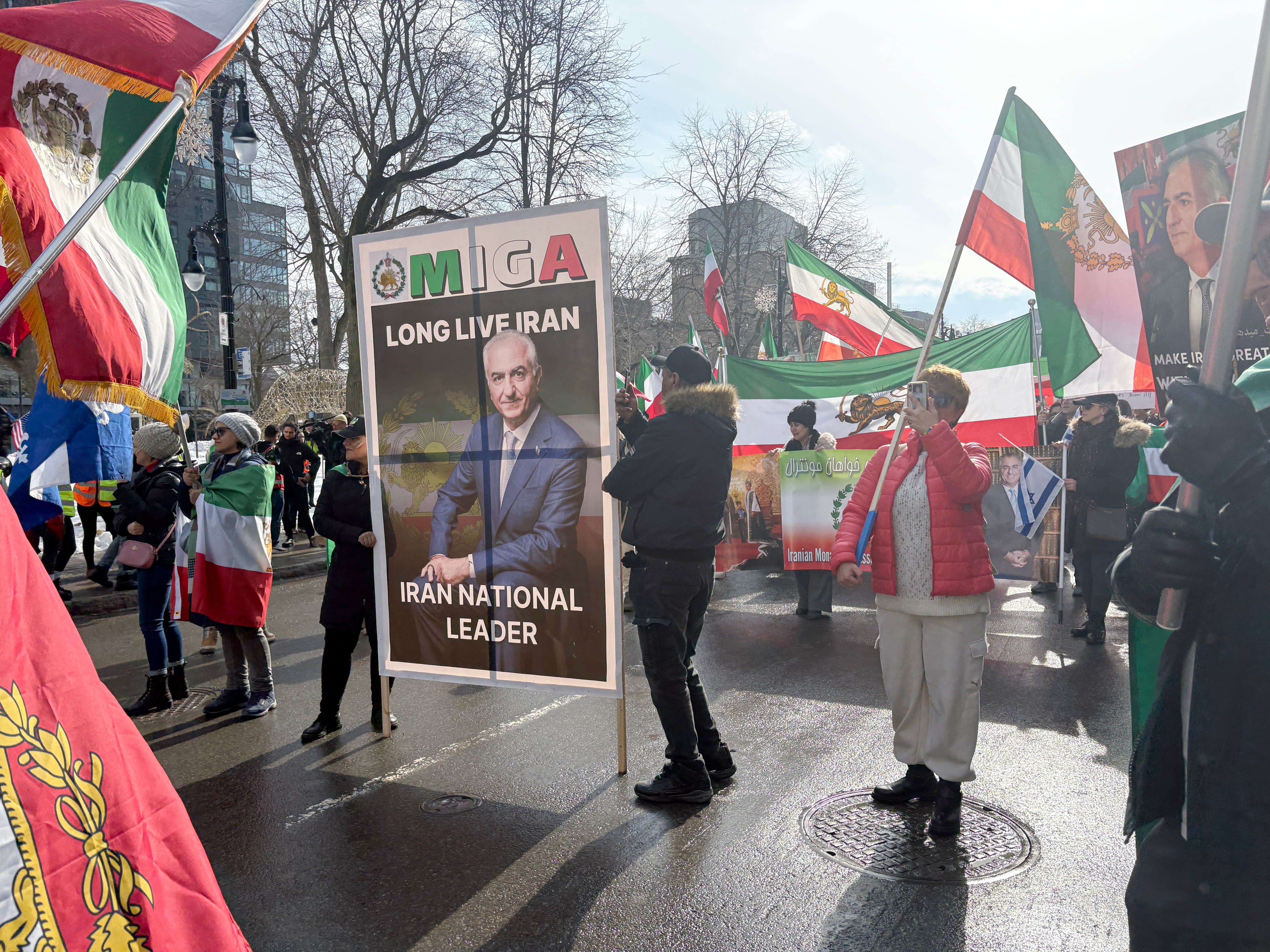 2026年2月28日、モントリオールに現れたイラン人。写真マイケル・グエン