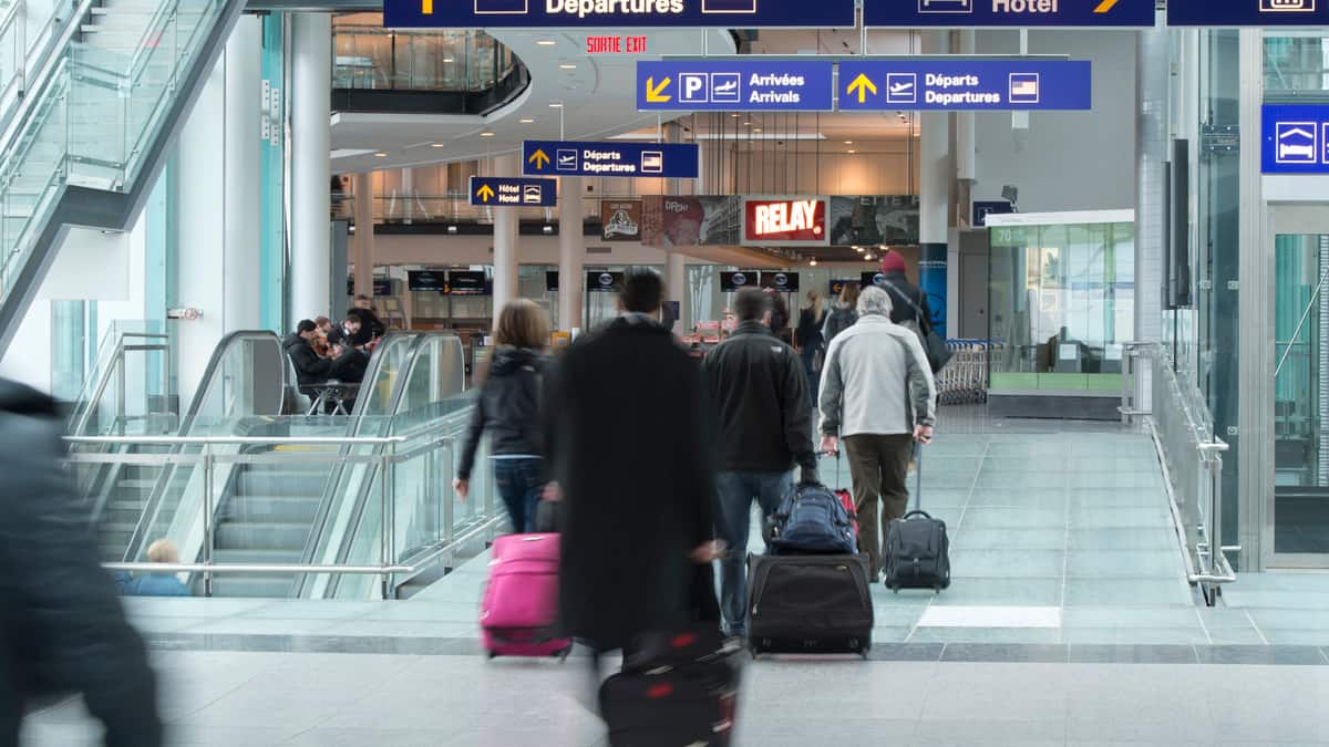 Fêter Noël à l'étranger: voyageurs, prenez ces conseils en note!