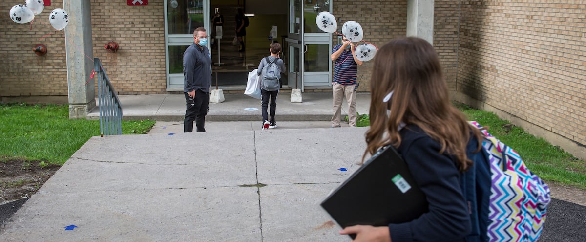 Most schools in Montreal should close, says Harvard guide 1