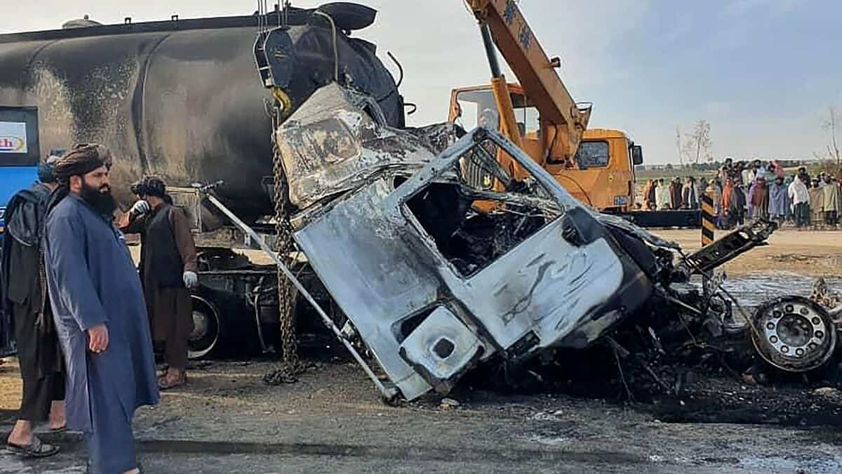 Afghanistan: 17 morts, 34 blessés dans un accident d'autocar