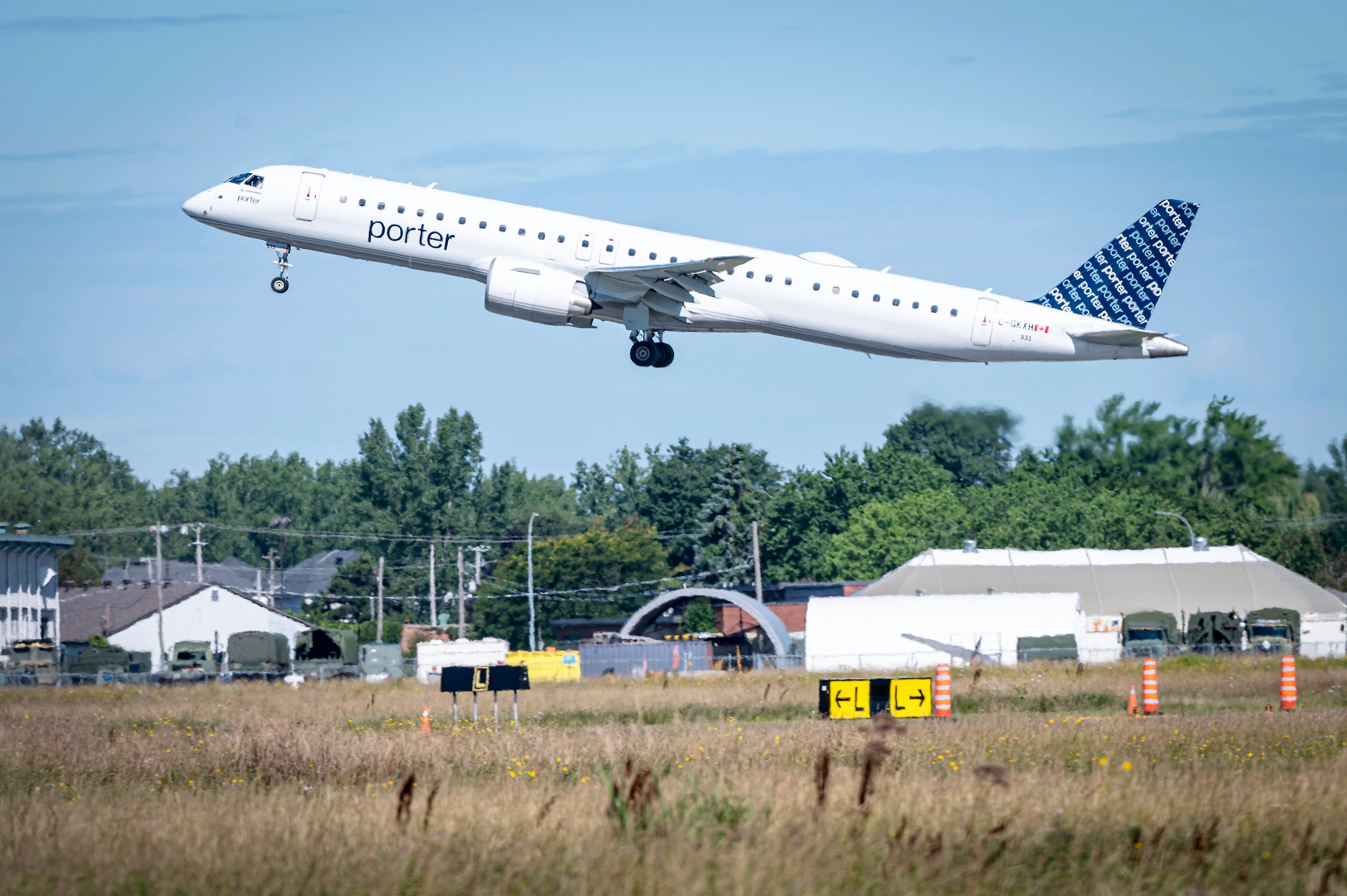 «C'est plus facile» : Le nouvel aéroport de Longueuil profite de la congestion à Montréal-Trudeau
