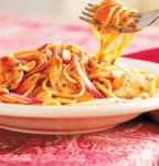 Nouilles au poulet, sauce aux arachides | Coup de pouce
