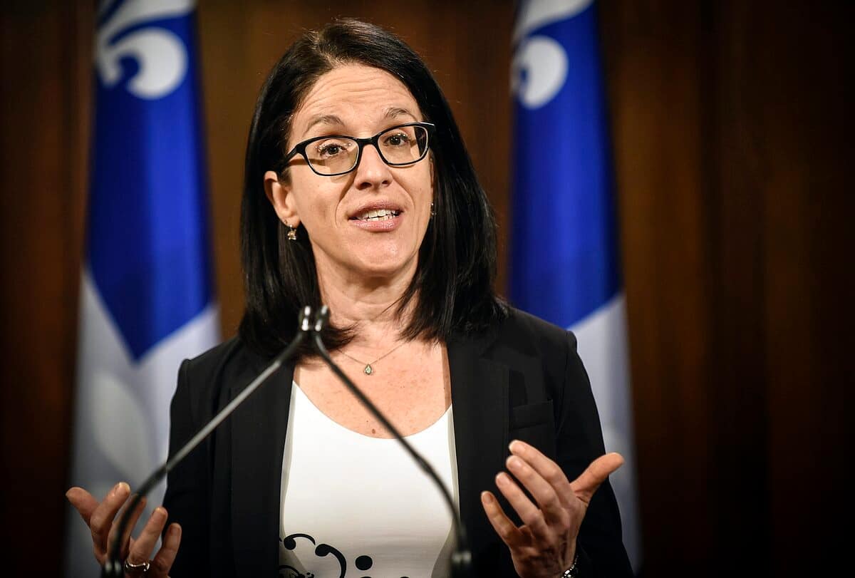 Common Front demonstration at Place des Festivals, September 23, 2023, to demand better working conditions from the Legault government.