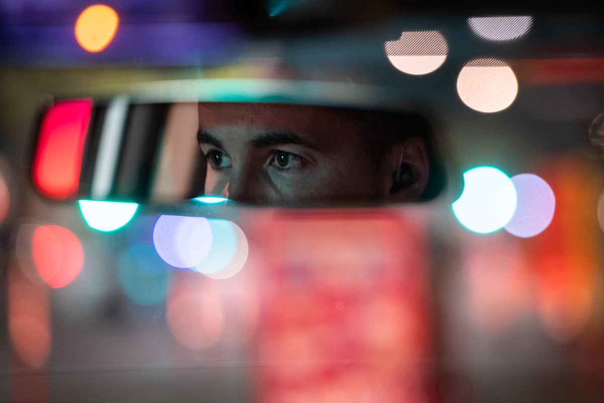 Une nuit avec des patrouilleurs: le respect pour les policiers vient en option