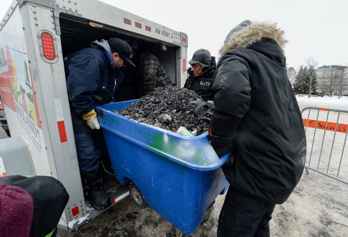 Le campement d’un Québécois démantelé à Ottawa 