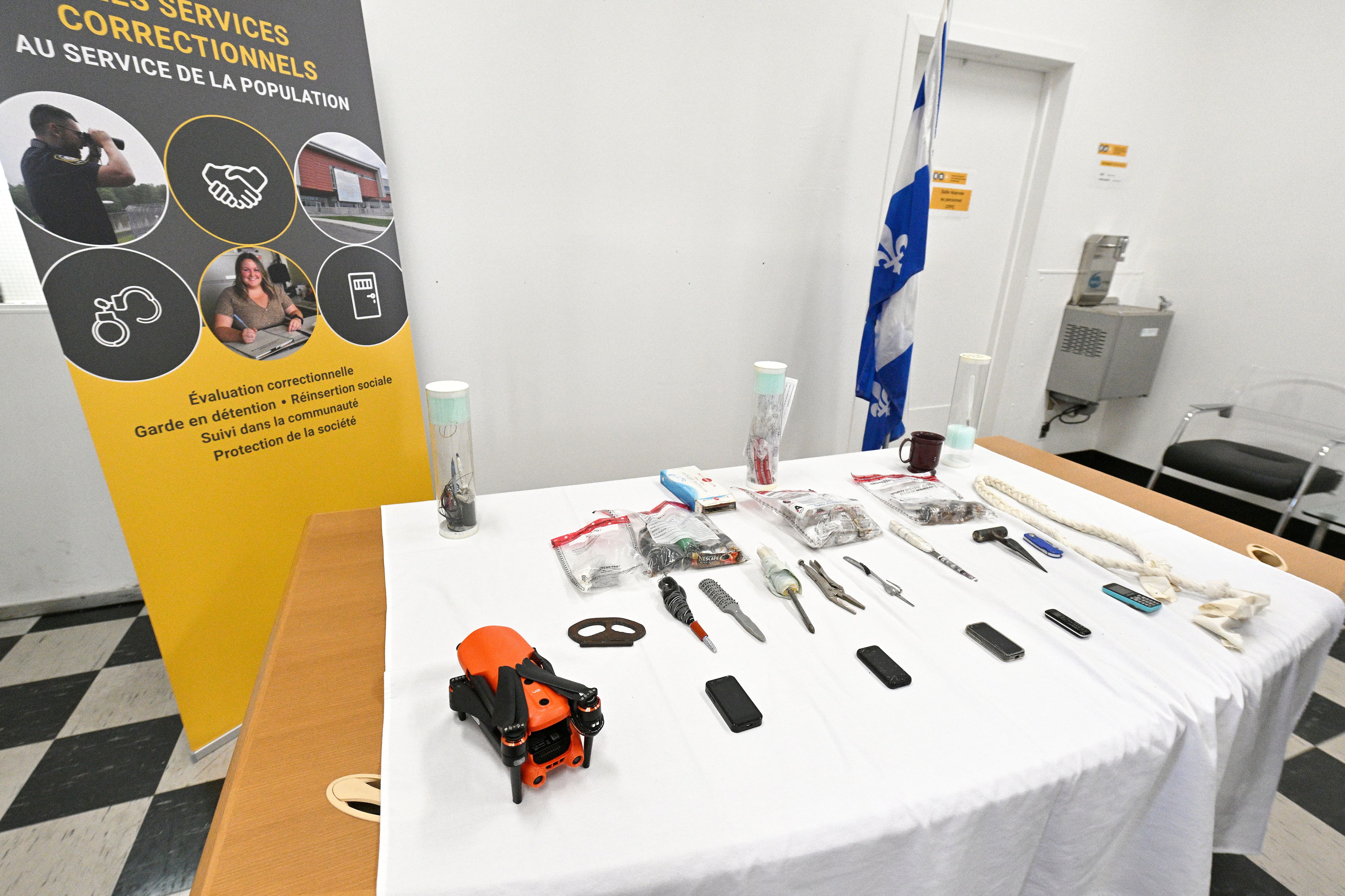 Tabac, drogue, téléphones : les saisies dans les prisons du Québec frôle 1 M$ par mois