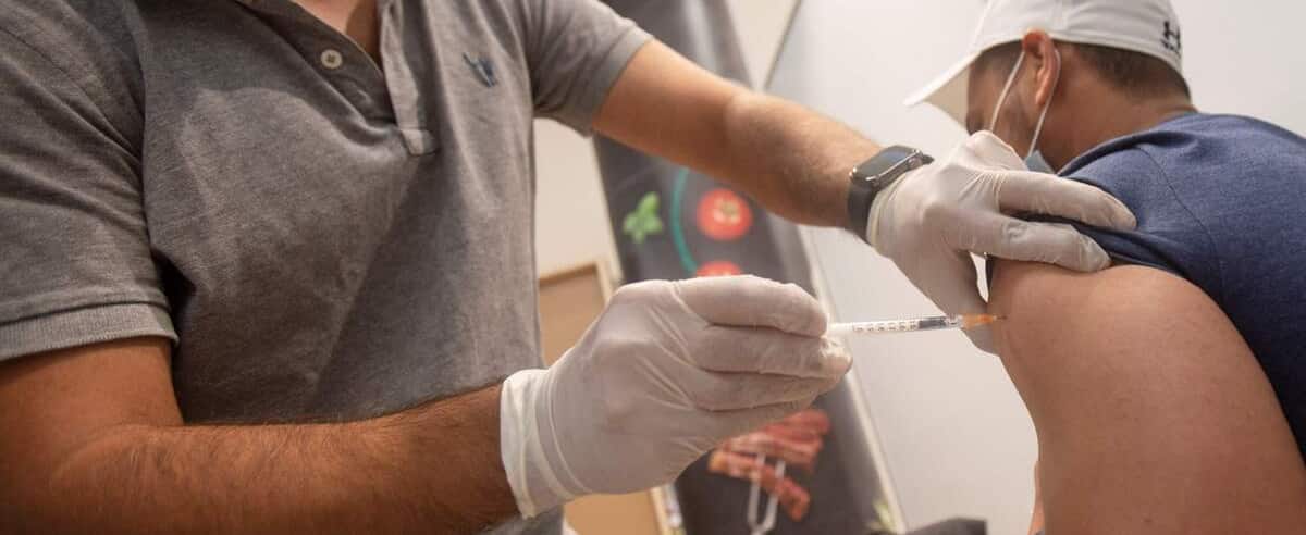 La vaccination anti-COVID pour tous, désormais une réalité en Autriche