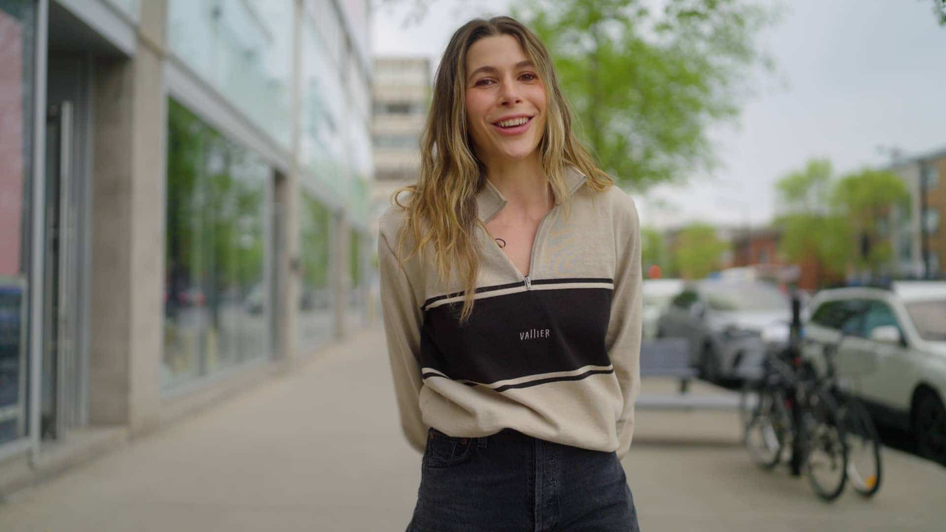 Dans les coulisses de l’essayage de Virginie