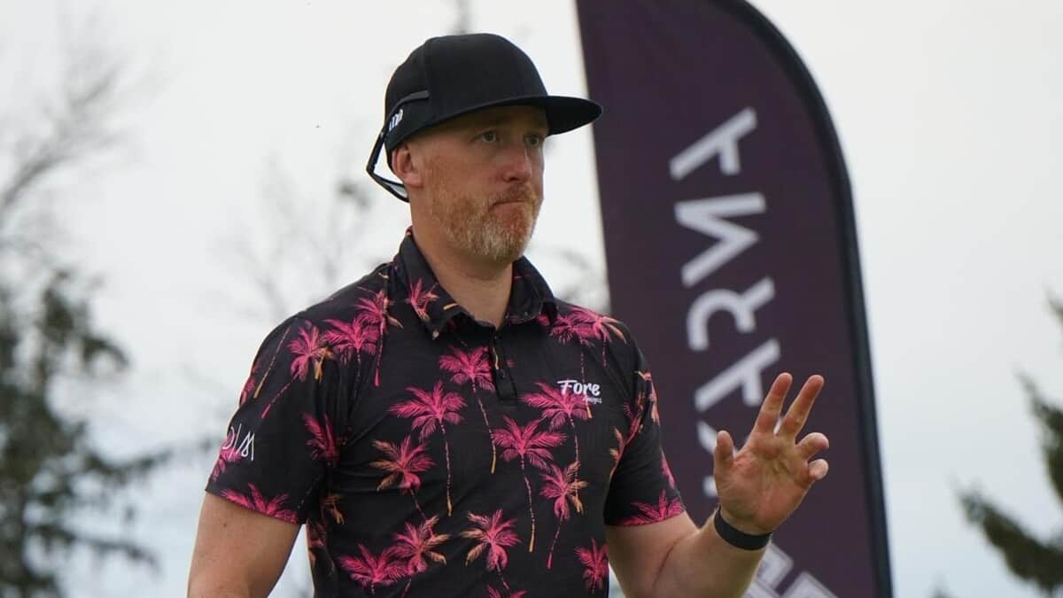 «Je n’avais jamais joué sous la normale» : le pari fou d’un Montréalais devenu golfeur professionnel