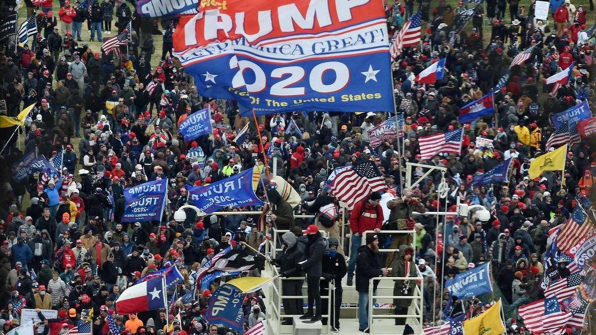 Assaut du Capitole: des conseillers de Trump convoqués par la commission parlementaire