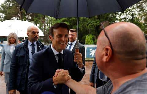 Fransa'da yasama organı: Macron salt çoğunluğunu kaybetti