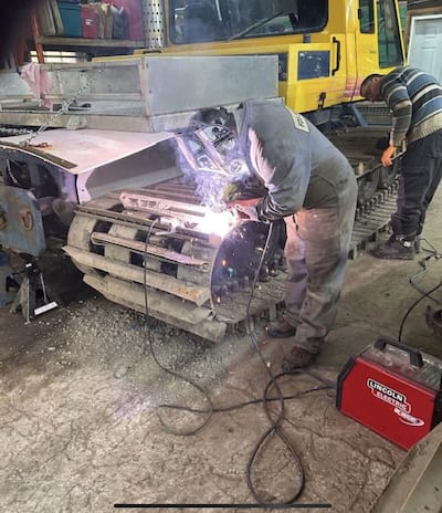 Depois das saídas sobre o terreno, você pode ver as operações que exigem tempo, precisão e muito esforço.