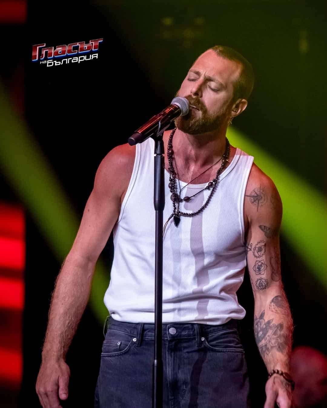 [VIDÉO] Jonathan Roy enflamme le plateau de l'émission «La Voix» en Bulgarie
