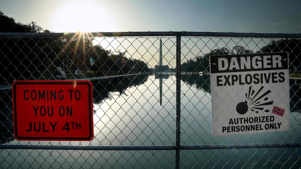Former Olympic athlete accused of damaging Lincoln Memorial basin Former Olympic athlete accused of damaging Lincoln Memorial basin