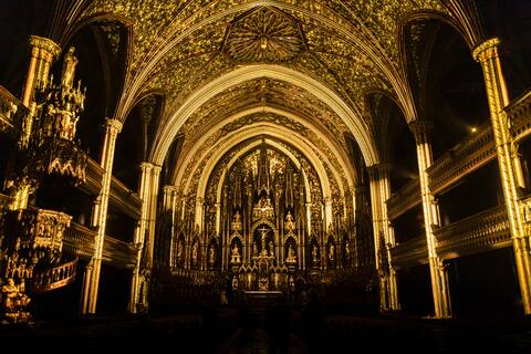 Basilique Notre-Dame: la magie d’«AURA» envoûte encore