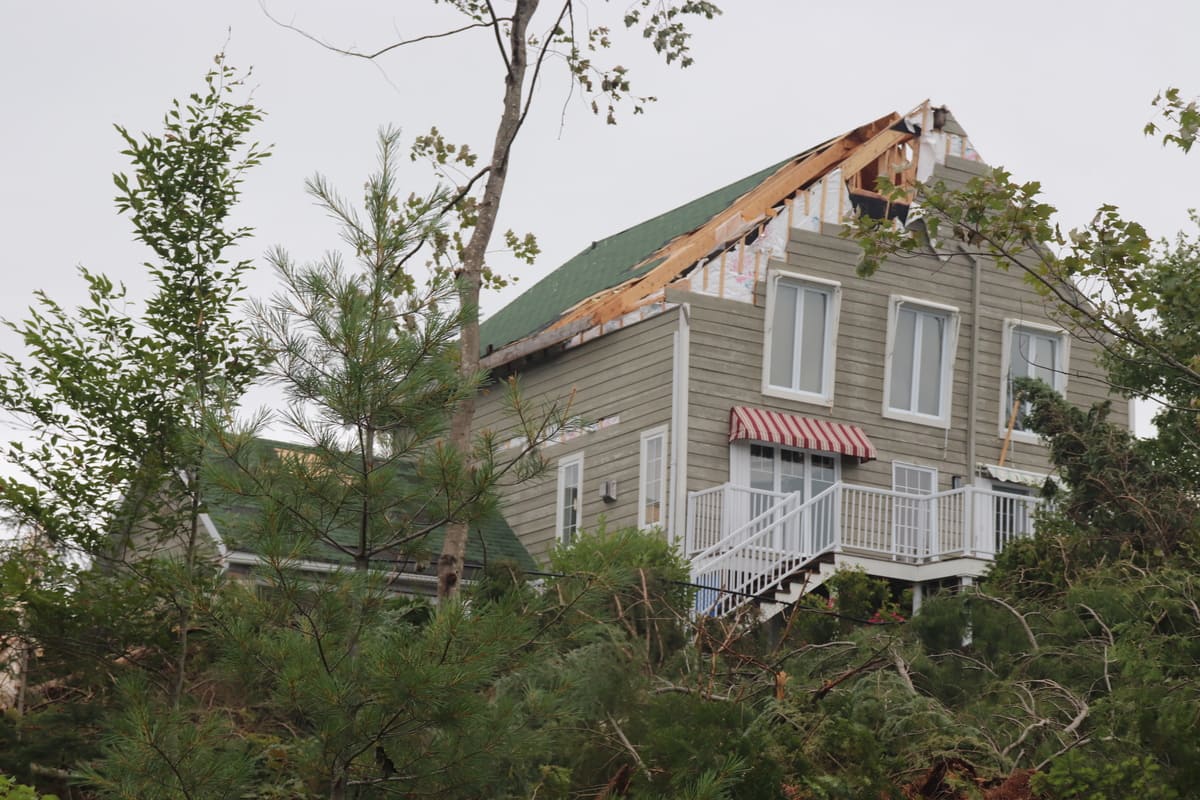 Frappée par une tornade, la communauté de SaintAdolphed’Howard se