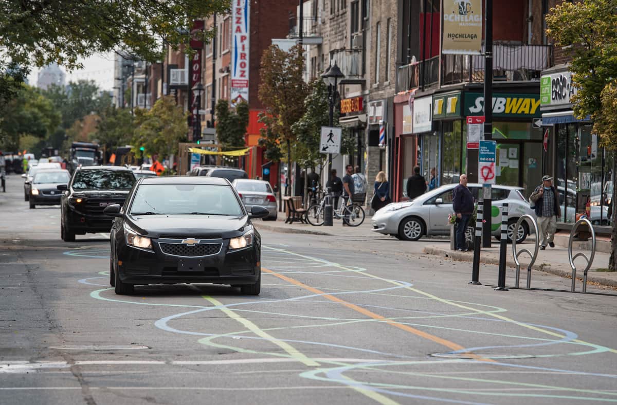 Les autos de retour sur la rue Ontario à Montréal TVA Nouvelles