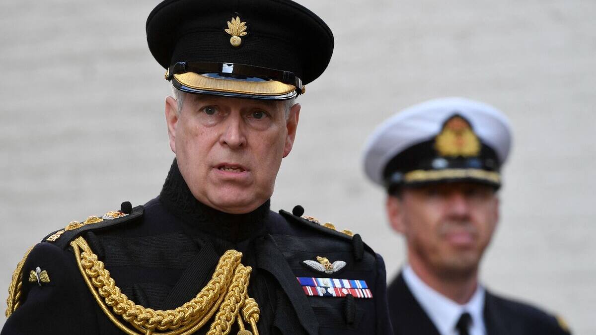 Du prestige militaire au scandale sexuel pour le prince Andrew