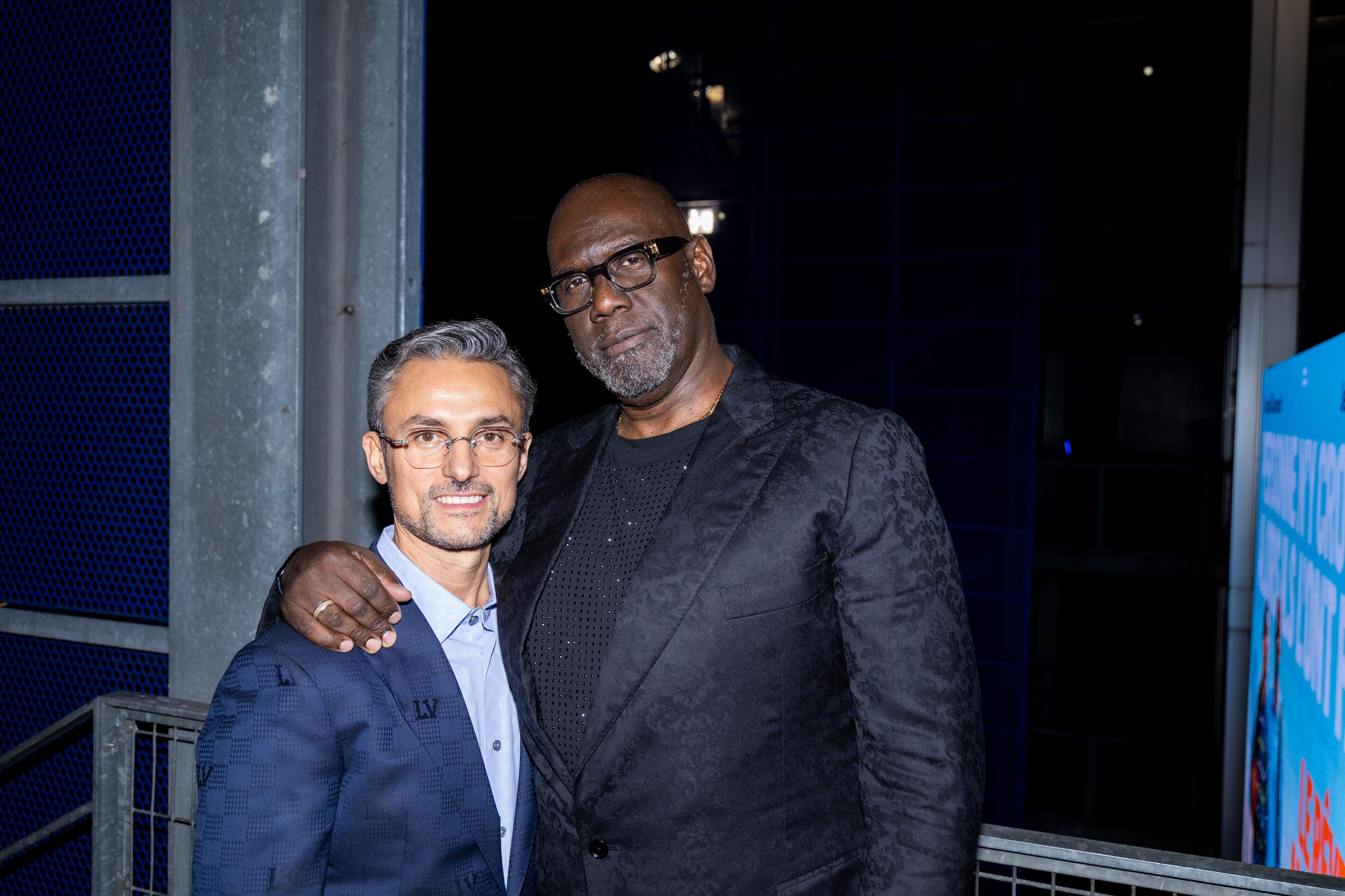 L’incroyable histoire de deux agents français qui ont pris d’assaut la NBA, dans un film à voir