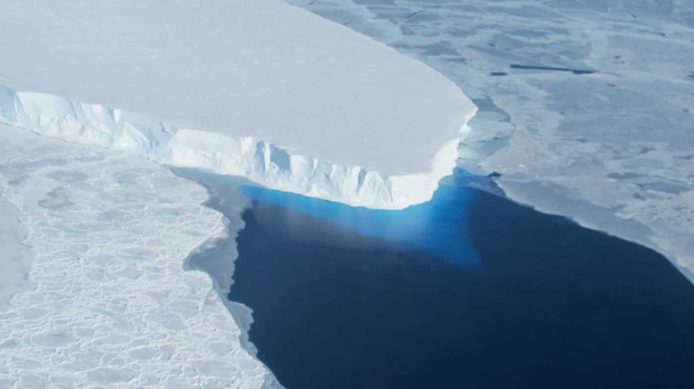 Form Rongent Des «tempêtes» sous-marines rongent le «glacier de l'apocalypse» | JDM