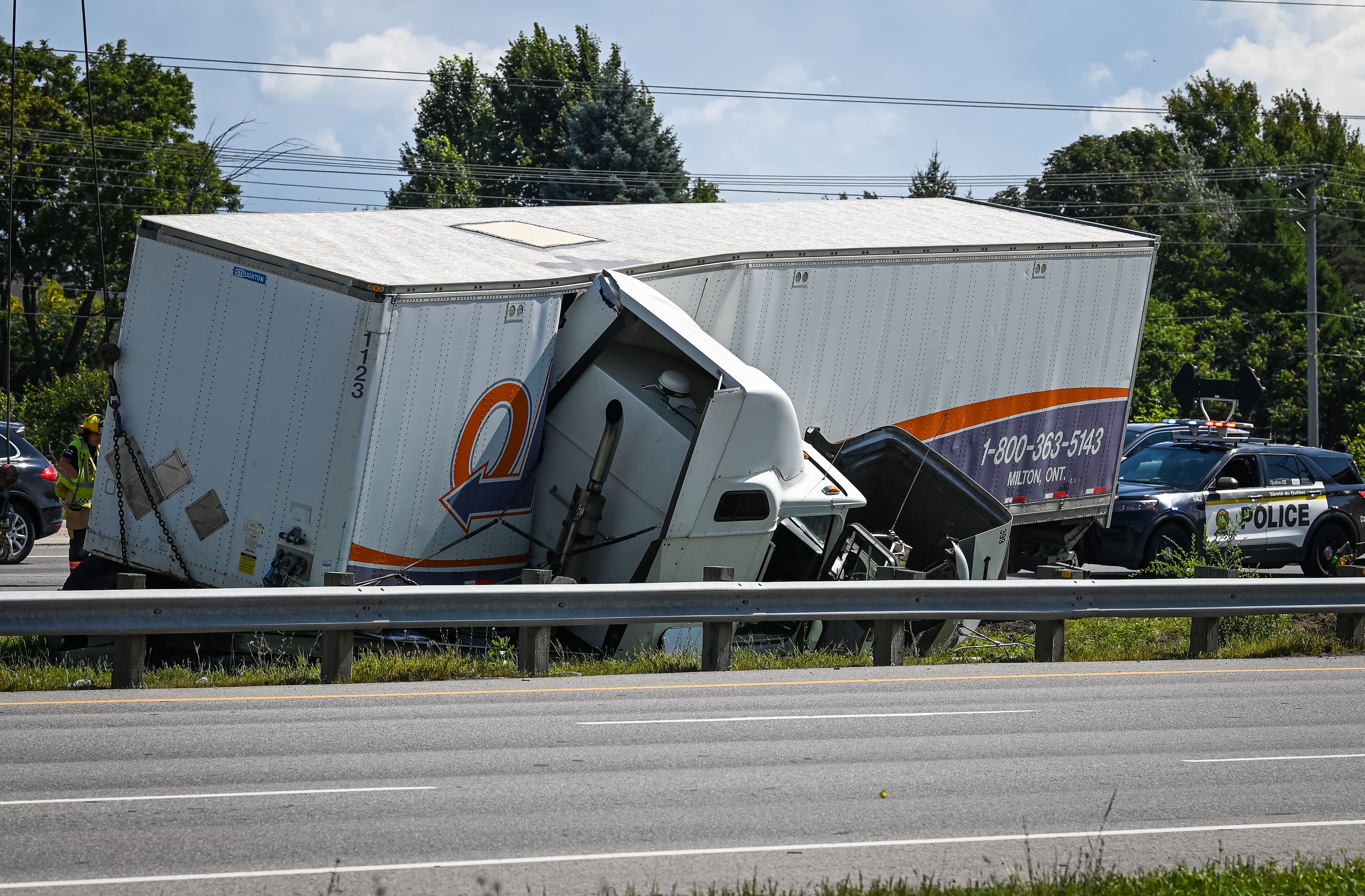 Accident impliquant un poids lourd: le retour à la maison s’annonce compliqué sur la Rive-Nord de Montréal