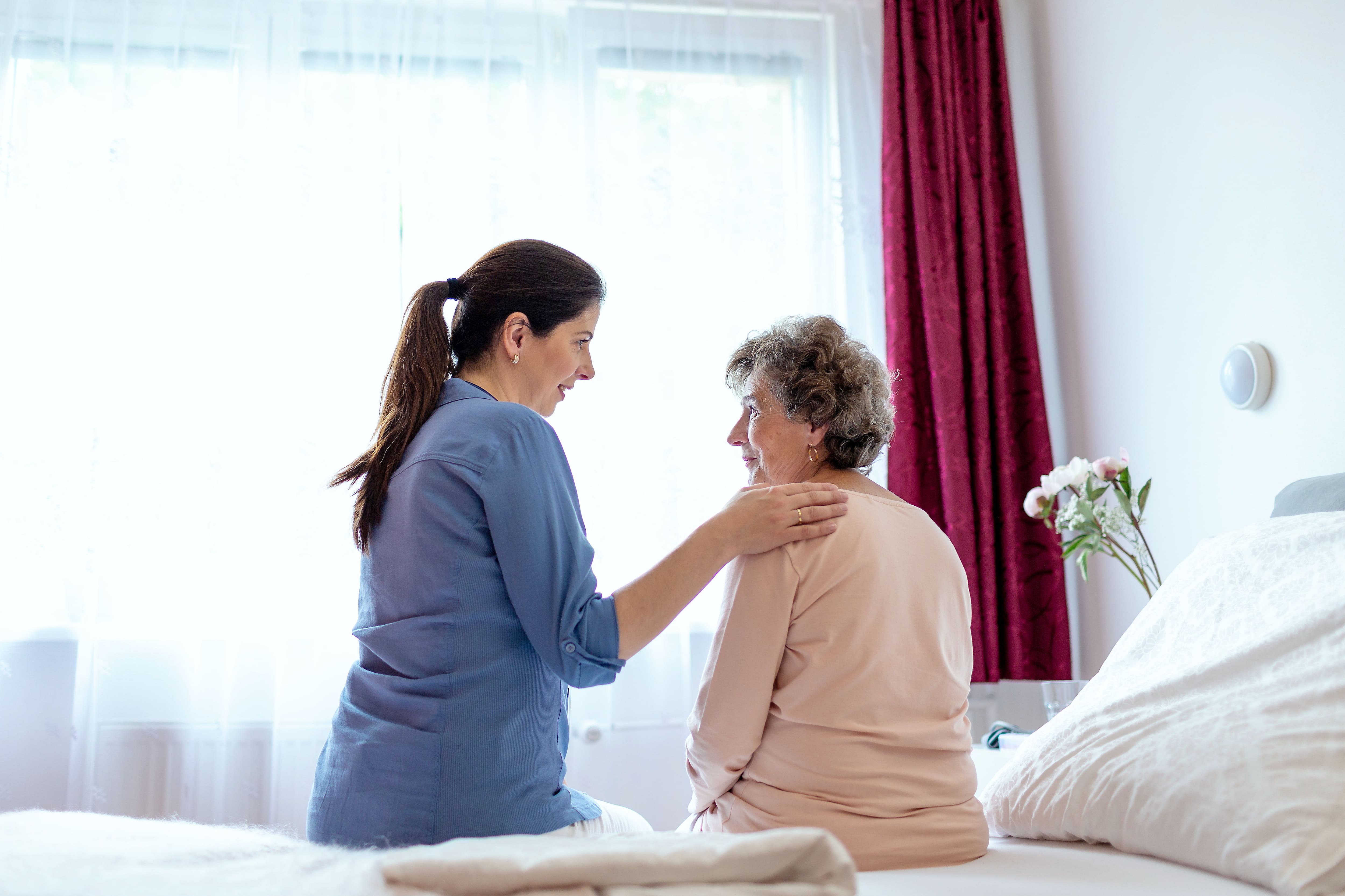 Supporting the case during the transition period to a new living environment