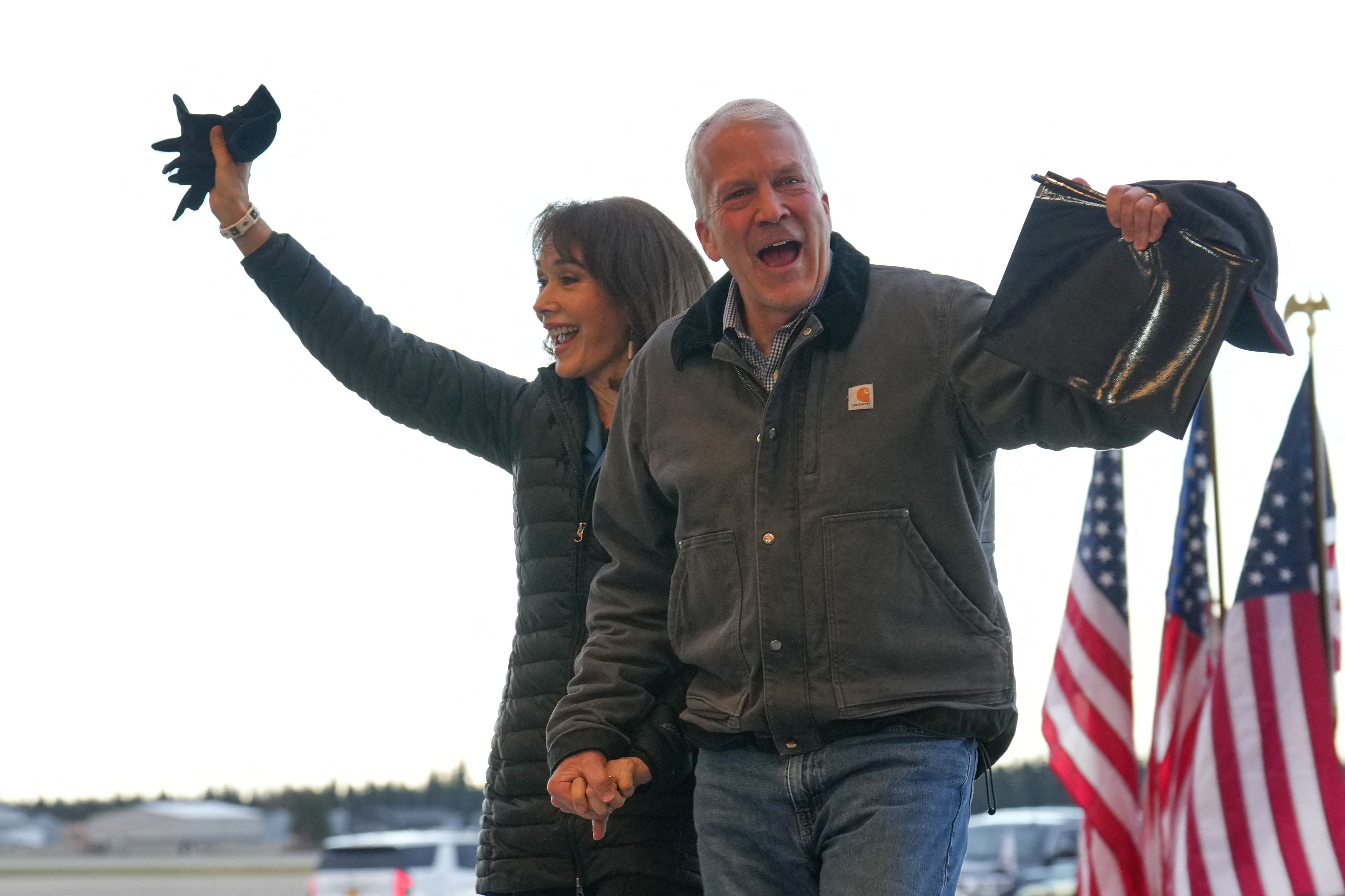 Deux Dan Sullivan en Alaska: l'administration Trump conteste une possible victoire démocrate en invoquant la «confusion des électeurs»