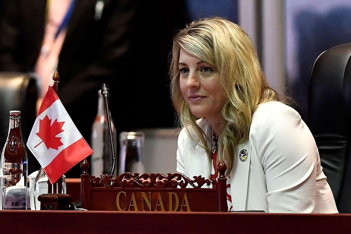 «On doit se battre tout le monde ensemble» pour résister à Trump, lance Mélanie Joly