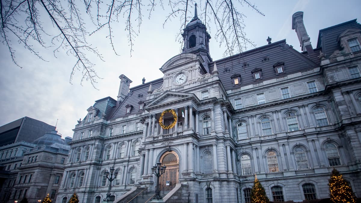 Les achats par carte de crédit sont difficiles à contrôler dans plusieurs villes, déplorent des vérificatrices générales