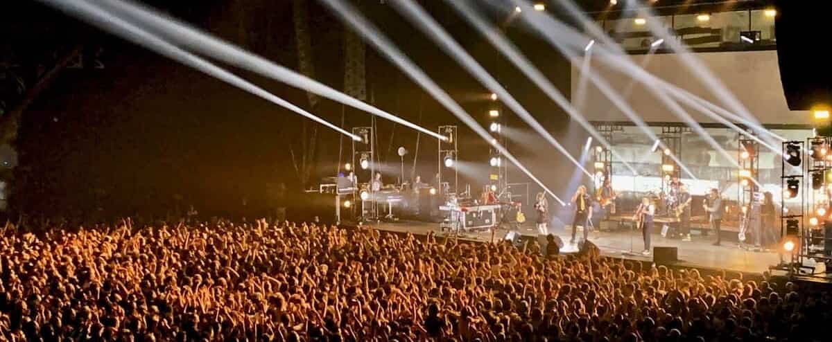 France: retrouvailles triomphales pour les Cowboys Fringants