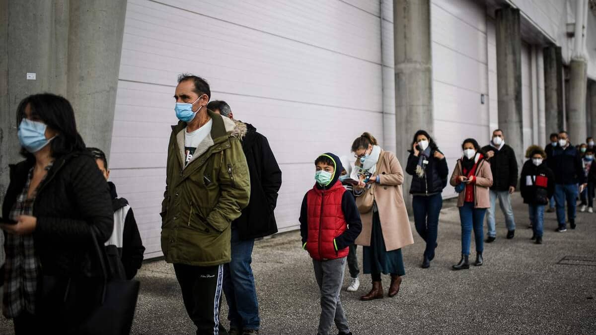 Plus de la moitié des Européens touchés par Omicron d’ici 2 mois, selon l’OMS