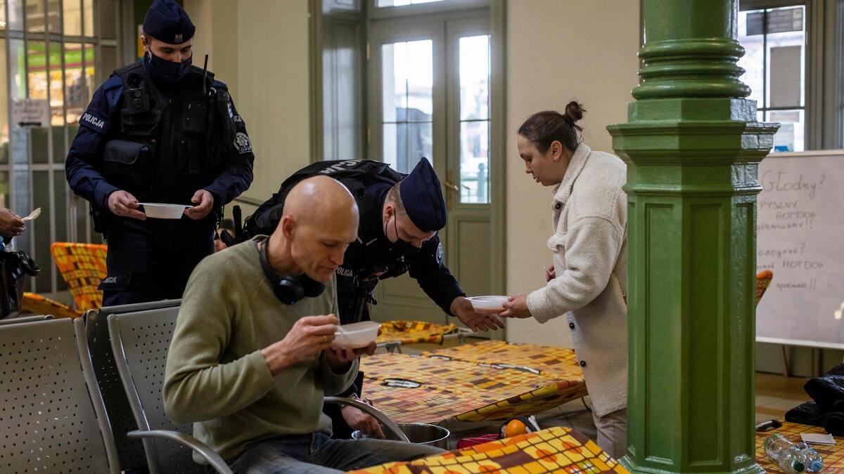 Plus de 50 000 Ukrainiens ont fui leur pays en moins de 48 heures