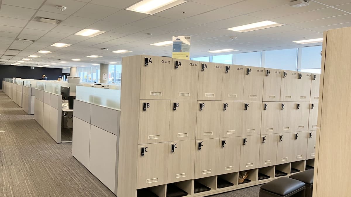 La CAQ a «oublié que c’était des fonds publics»: des vestiaires à 1 M$ pour les fonctionnaires