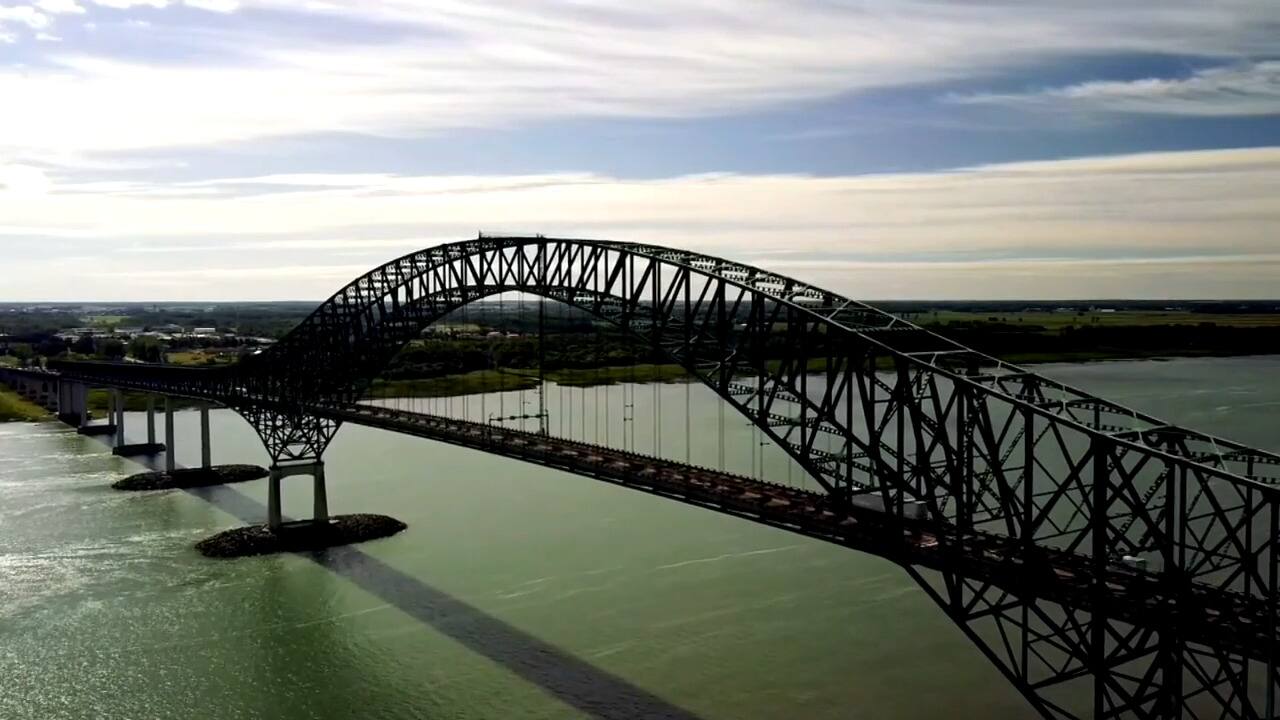 Cure de jouvence de 261 M$ pour le pont Laviolette